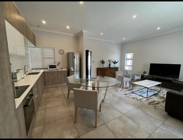 2 BEDROOM PROPERTY TO RENT IN MENLO PARK